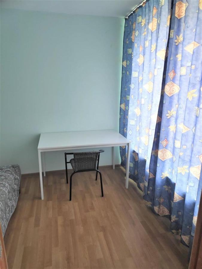 Butas Dzivoklis Gimenei 100 Metri No Juras *